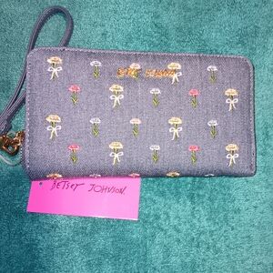 Betsey Johnson Floral Embroider Denim Wallet Wristlet Very Roomy